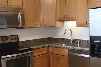 1660 N Prospect Ave #2201, Milwaukee, WI 53202 - Photo 10