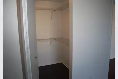 1660 N Prospect Ave #2201, Milwaukee, WI 53202 - Photo 6