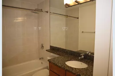 1660 N Prospect Ave #2201, Milwaukee, WI 53202 - Photo 12