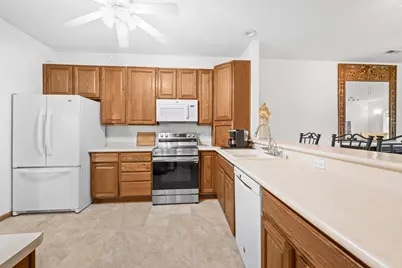 400 S Rice St #12, Whitewater, WI 53190 - Photo 10