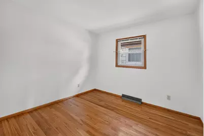 1252 S 40th St, West Milwaukee, WI 53215 - Photo 14