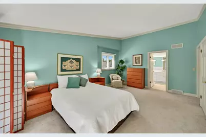 12303 N Golf Dr, Mequon, WI 53092 - Photo 20