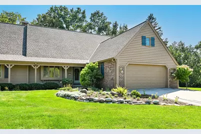 12303 N Golf Dr, Mequon, WI 53092 - Photo 2