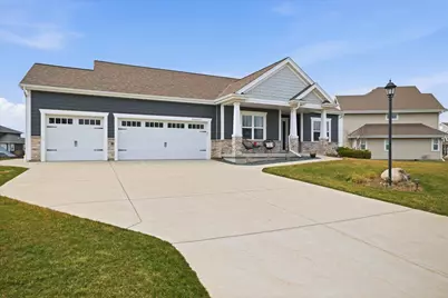 W136N6171  Weyer Farm Dr, Menomonee Falls, WI 53051 - Photo 54