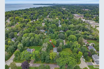 805 E Hyde Way, Fox Point, WI 53217 - Photo 36