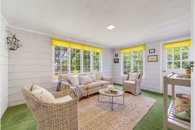 805 E Hyde Way, Fox Point, WI 53217 - Photo 4