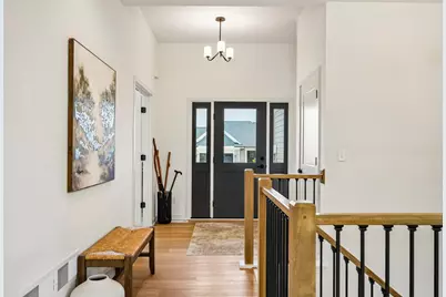9744 N Migratory Ct, Mequon, WI 53092 - Photo 16