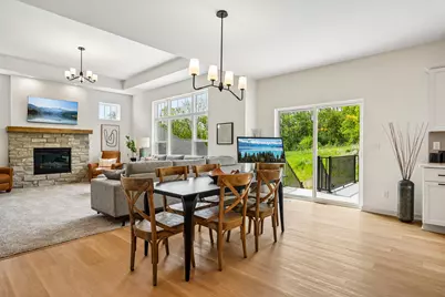 9744 N Migratory Ct, Mequon, WI 53092 - Photo 20