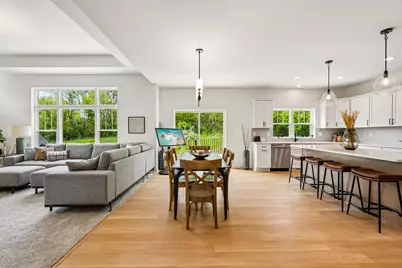 9744 N Migratory Ct, Mequon, WI 53092 - Photo 22