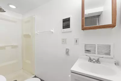 3654 E Squire Ave, Cudahy, WI 53110 - Photo 22