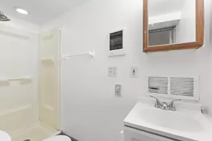 3654 E Squire Ave, Cudahy, WI 53110 - Photo 22