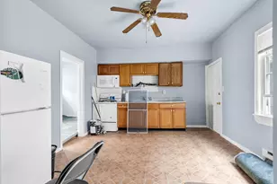 3654 E Squire Ave, Cudahy, WI 53110 - Photo 6