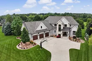 254 Legend Heights Ct, Wales, WI 53183 - Photo 1