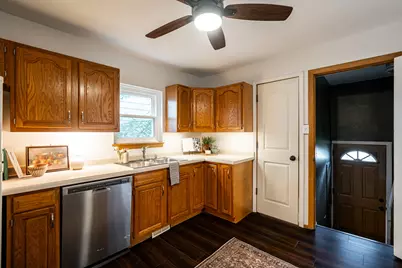 5447 S Lake Dr, Cudahy, WI 53110 - Photo 10