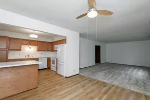 20155 Independence Dr, Brookfield, WI 53045 - Photo 14