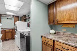 3177 Bellfield Dr, Oshkosh, WI 54904 - Photo 20