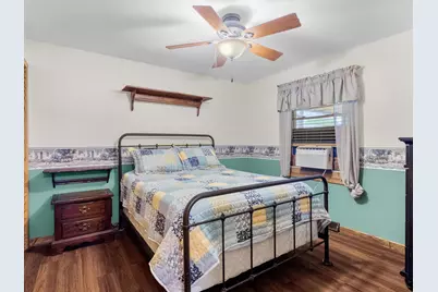 3177  Bellfield Dr, Oshkosh, WI 54904 - Photo 14
