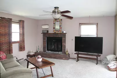 633  12th Ave, Onalaska, WI 54650 - Photo 2