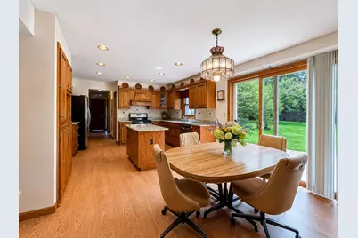 12231 W White Oak Dr, Greenfield, WI 53228 - Photo 12