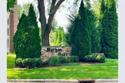 12231 W White Oak Dr, Greenfield, WI 53228 - Photo 52