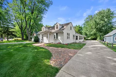 37738  Valley Rd, Summit, WI 53066 - Photo 2