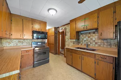 37738  Valley Rd, Summit, WI 53066 - Photo 16
