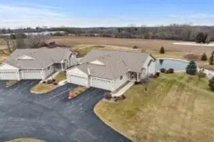 1926 Ravenswood Ln, Manitowoc, WI 54220 - Photo 18