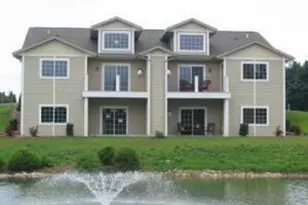 1928 Ravenswood Ln, Manitowoc, WI 54220 - Photo 1