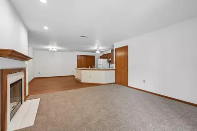 N25W24069  River Park Dr #6, Pewaukee, WI 53072 - Photo 12