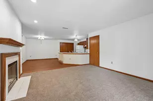 N25W24069 River Park Dr, Pewaukee, WI 53072 - Photo 12