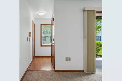 N25W24069  River Park Dr #6, Pewaukee, WI 53072 - Photo 10