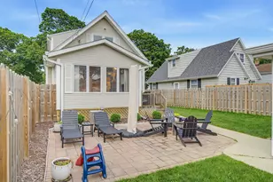 2403 S 95th St, West Allis, WI 53227 - Photo 28