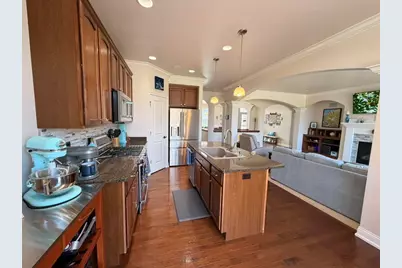 4600  Nicole Ln, Sheboygan, WI 53083 - Photo 6