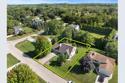 N6193  Woodland Meadows Dr, Sheboygan, WI 53083 - Photo 6