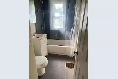 5441 N 55th St, Milwaukee, WI 53218 - Photo 8