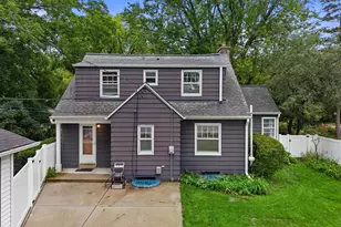 7020 N Rockledge Ave, Glendale, WI 53209 - Photo 48