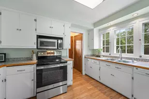 7020 N Rockledge Ave, Glendale, WI 53209 - Photo 12