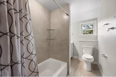 7020 N Rockledge Ave, Glendale, WI 53209 - Photo 26