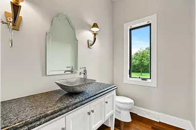 6702 N Lake Dr, Fox Point, WI 53217 - Photo 20