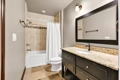 6702 N Lake Dr, Fox Point, WI 53217 - Photo 50