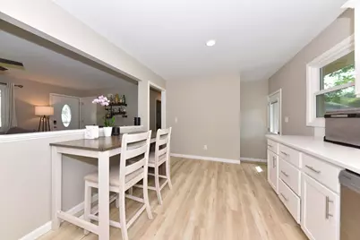 1417  Patricia Dr, West Bend, WI 53090 - Photo 8
