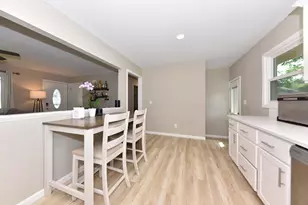 1417 Patricia Dr, West Bend, WI 53090 - Photo 8