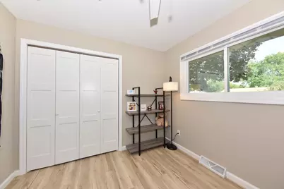 1417  Patricia Dr, West Bend, WI 53090 - Photo 10