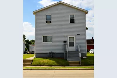 926 N Memorial Dr, Racine, WI 53404 - Photo 2