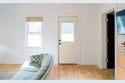 1009  Vine St, Watertown, WI 53098 - Photo 10