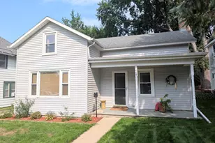 1009 Vine St, Watertown, WI 53098 - Photo 1