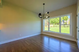 N55W25226 Crescent Hill Dr, Sussex, WI 53089 - Photo 16