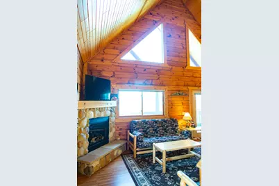313  Hilltop Cir, Warrens, WI 54666 - Photo 4