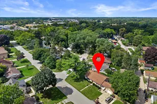 5644 N Paradise Ln, Glendale, WI 53209 - Photo 42
