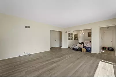 5644 N Paradise Ln, Glendale, WI 53209 - Photo 16